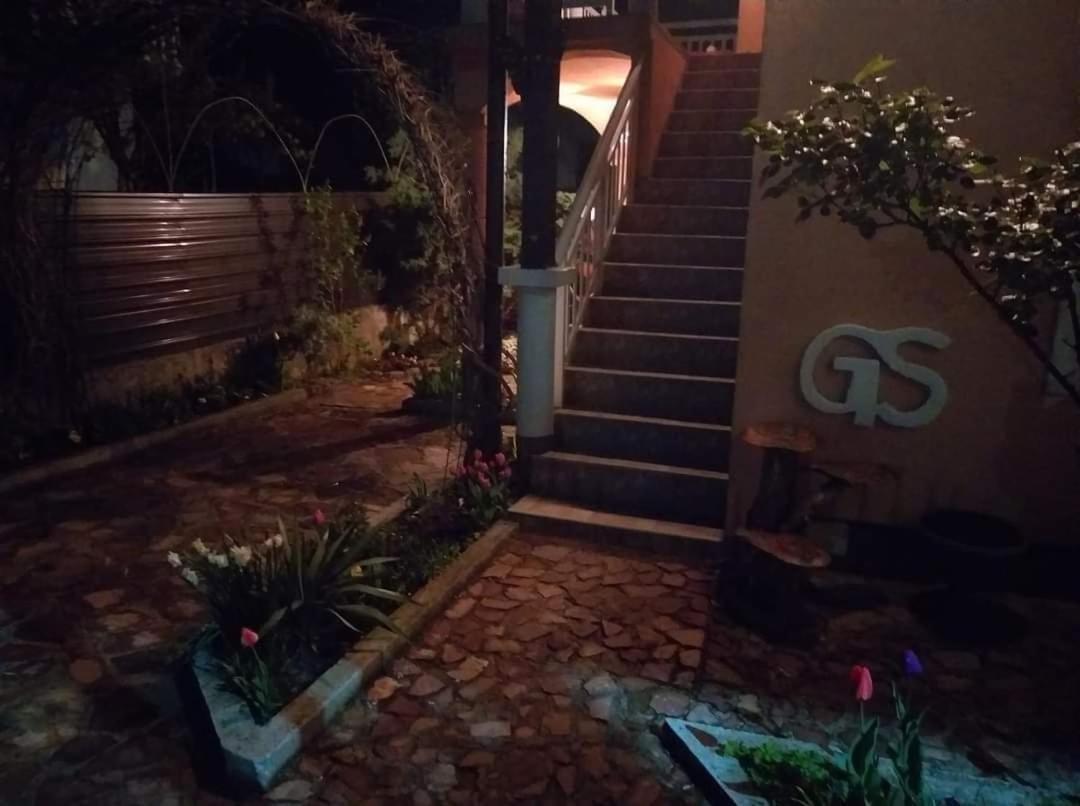 Gs ***** Apartman